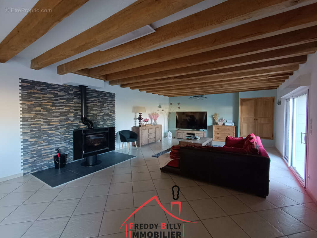 Maison à EPIEDS