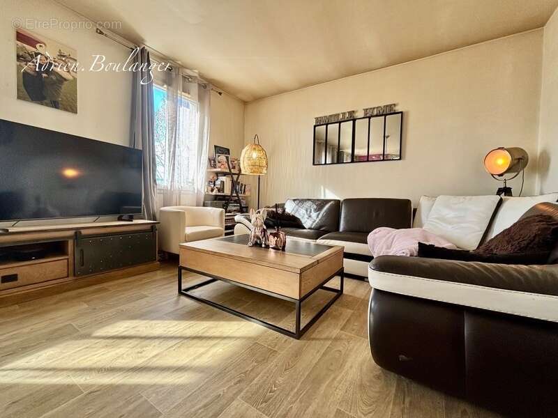 Appartement à MOISSY-CRAMAYEL
