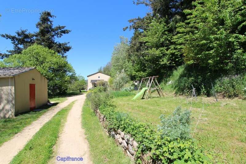 Maison à VERNOUX-EN-VIVARAIS