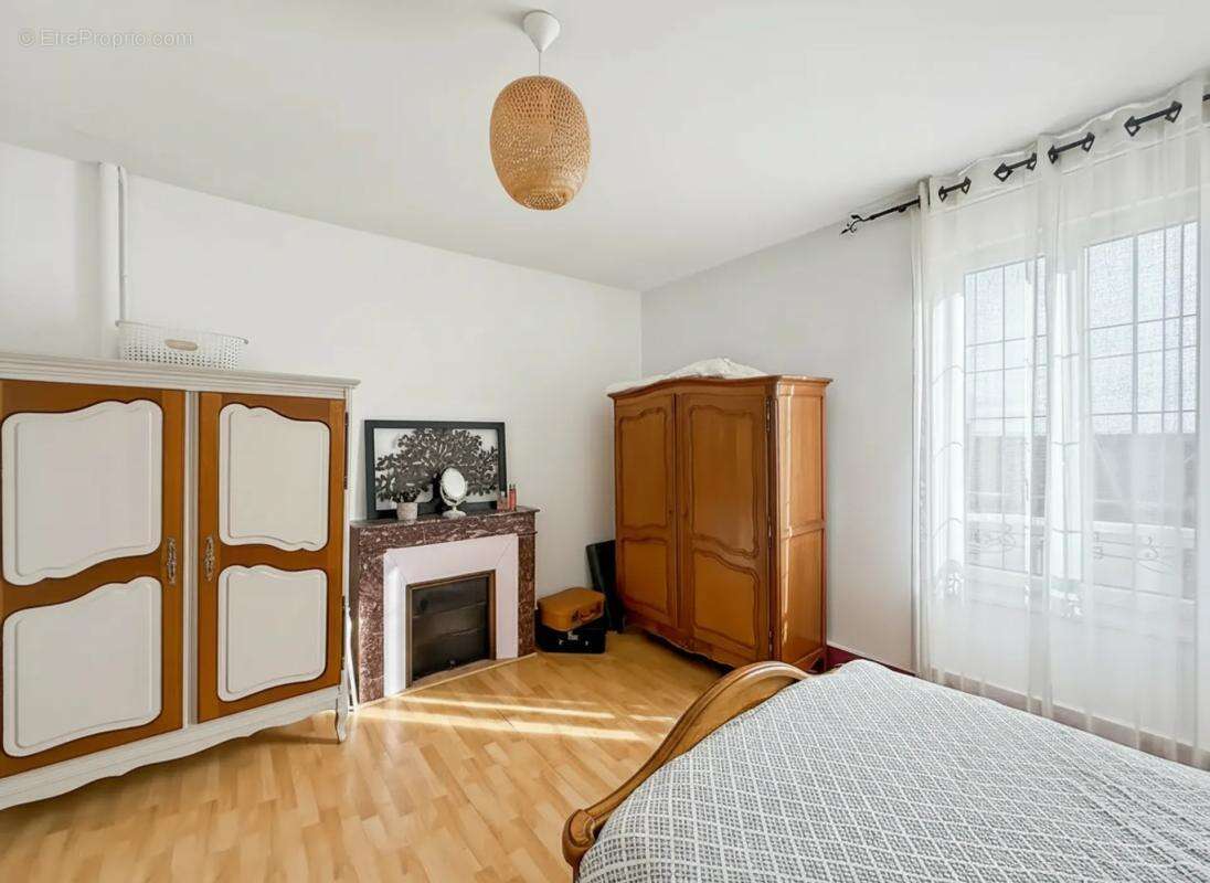 Maison de Maître 5 pièces 134 m² à Tronget avec Pré et Étables - photo 14