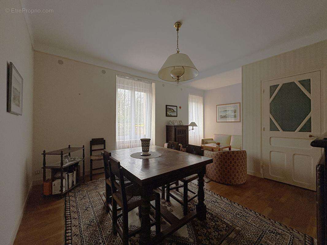 A vendre RIEC SUR BELON (29340) Maison de ville 7 pièces 4 chambres 124 m2 - photo 4