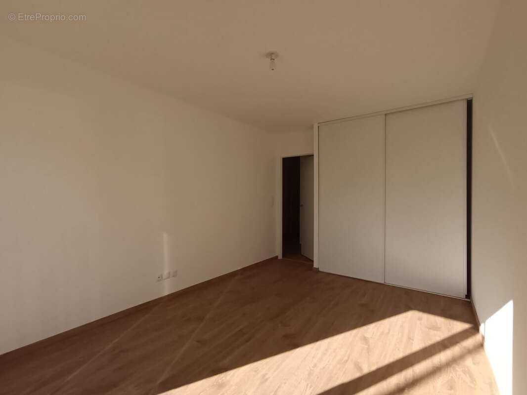 Appartement à SAINT-CYR-SUR-LOIRE