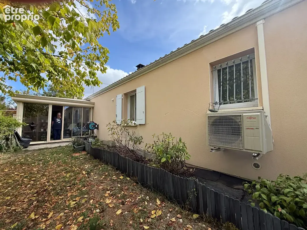 Maison de plain-pied avec véranda, suite parentale et garage à montils - photo 9