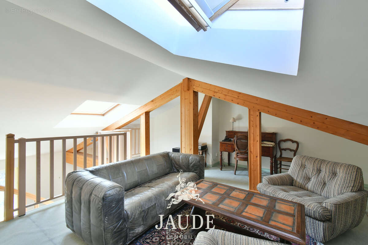 Duplex T4 de 68,87 m2 (88m2 au sol)   26 rue Jean Richepin, Clermont-Ferrand - photo 2