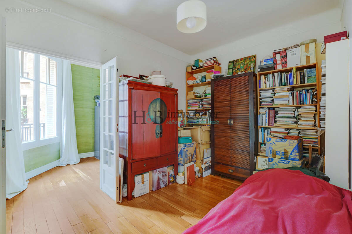 Appartement à PARIS-11E