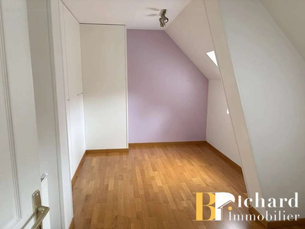 Maison 130 m² à Laon  - photo 4