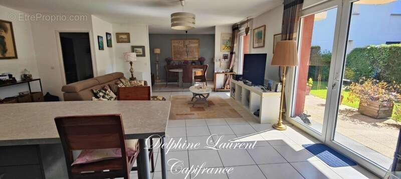 Appartement à VARAVILLE