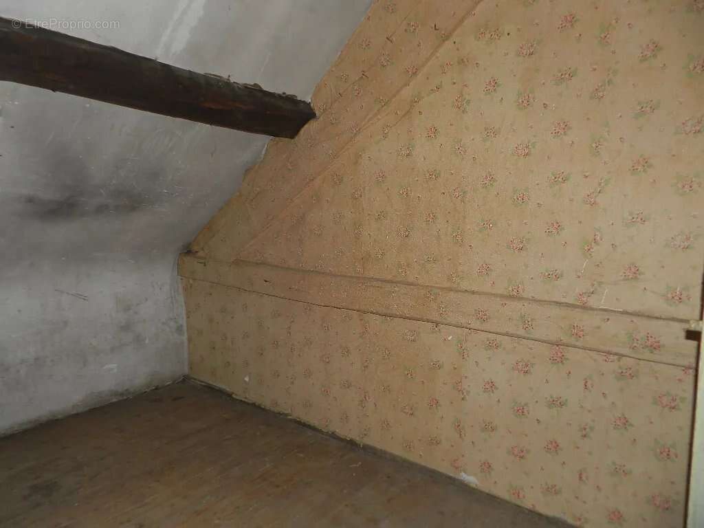 Maison à SAINT-PIERRE-SUR-DIVES