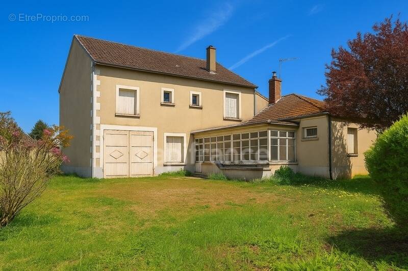 Maison à CHEMILLY-SUR-YONNE