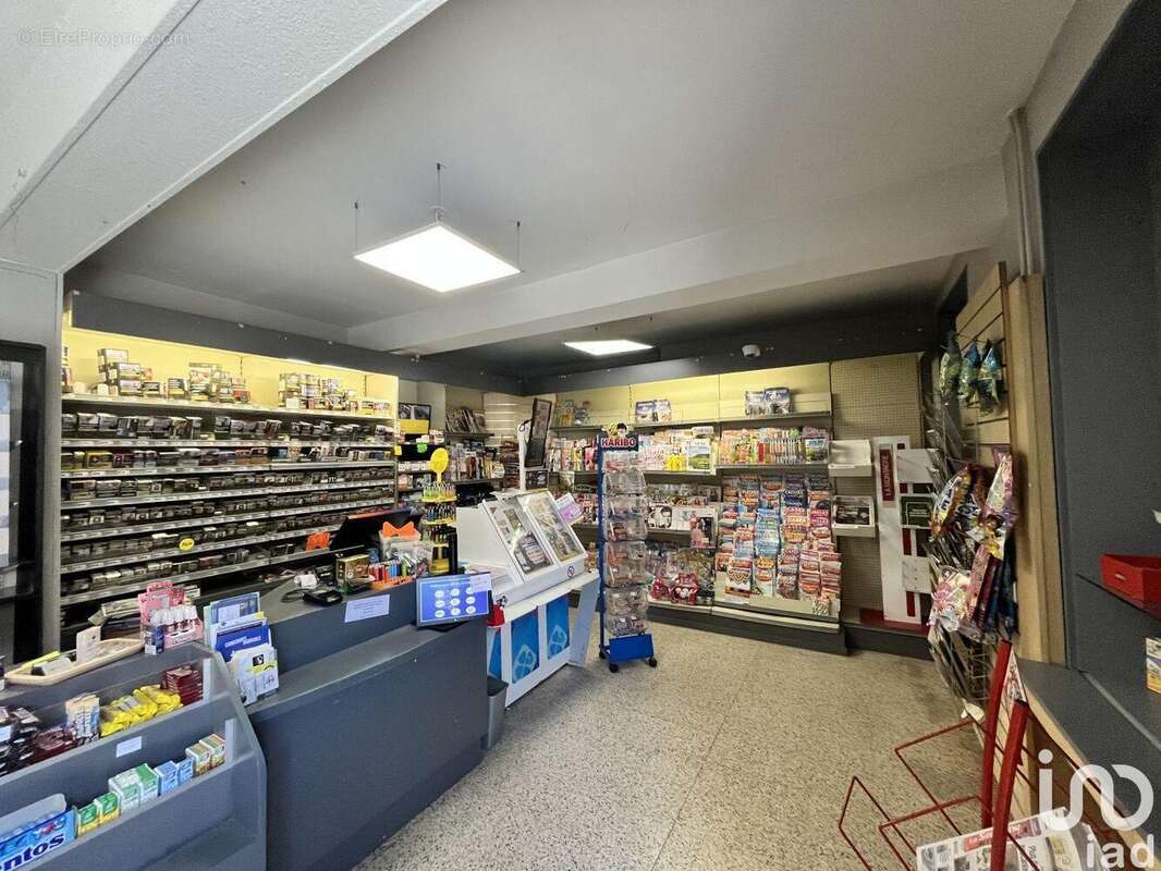 Photo 4 - Commerce à NEUILLY-LE-REAL