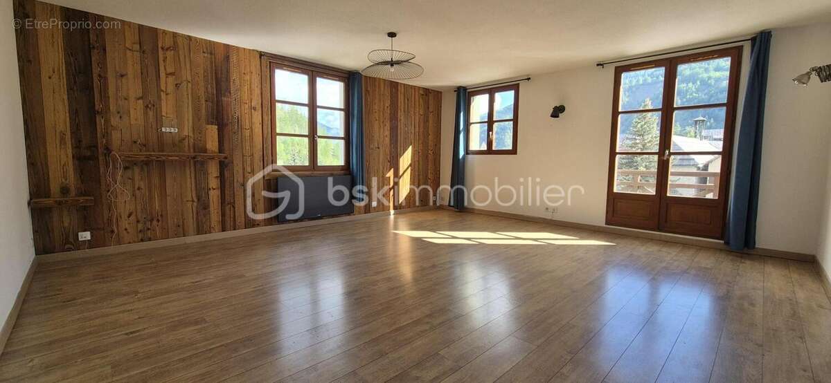  grand appartement duplex – centre village d’allos – 110 m² - photo 4