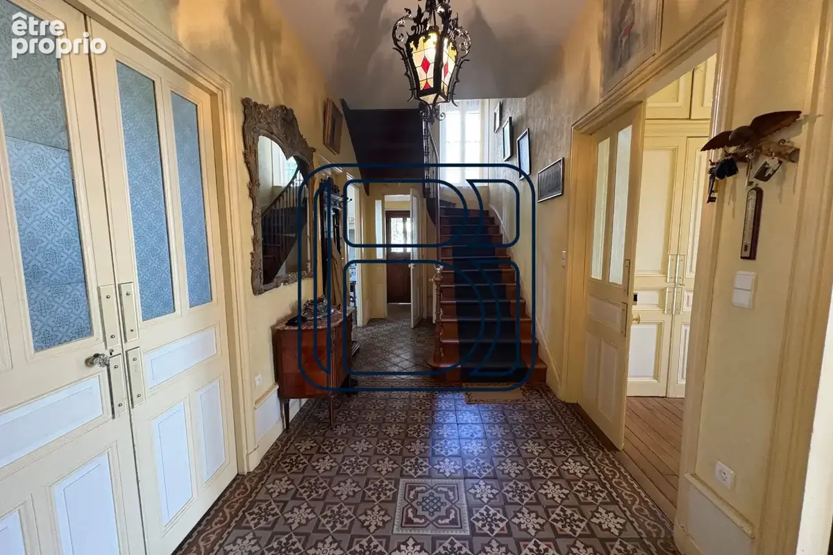 Maison 344 m² à Ambert  - photo 4