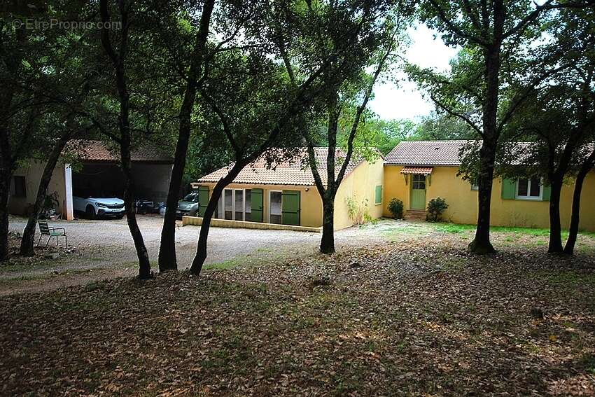 Maison à FLASSANS-SUR-ISSOLE