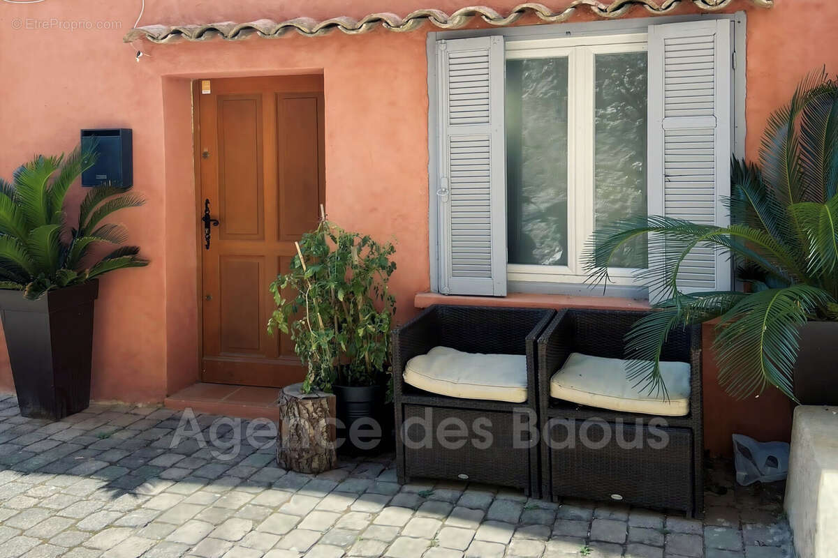 Appartement à GATTIERES