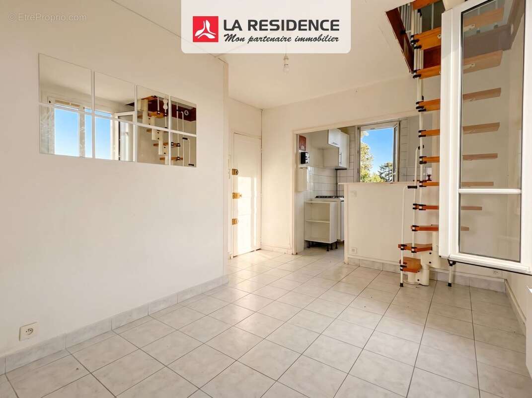 Appartement à BEAUCHAMP