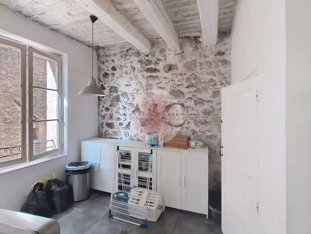 Appartement à FAYENCE