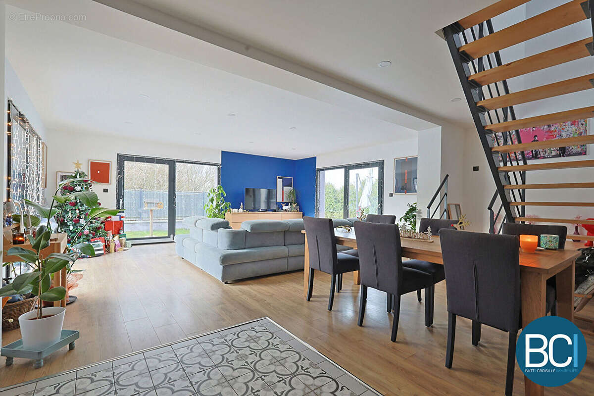 Maison à DAMELEVIERES