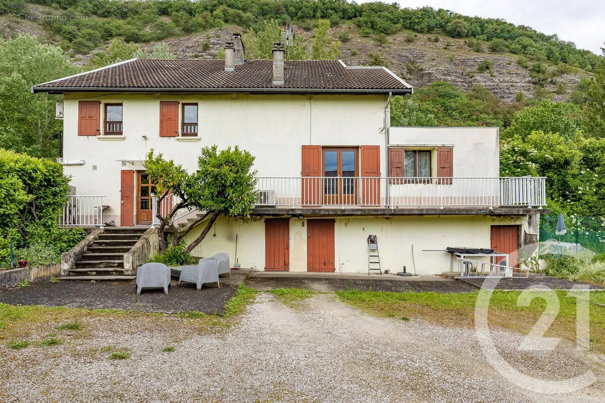 Appartement à VARCES-ALLIERES-ET-RISSET