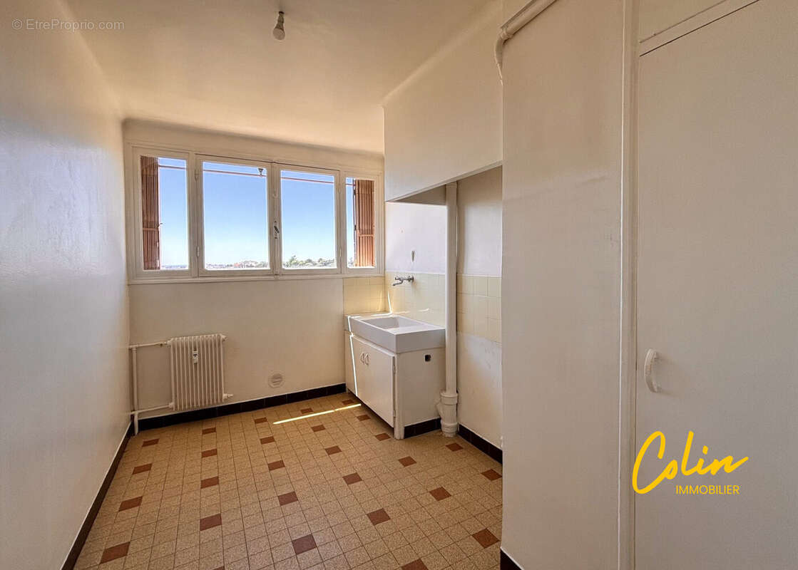 Appartement 43 m² à Marseille-4e  - photo 3