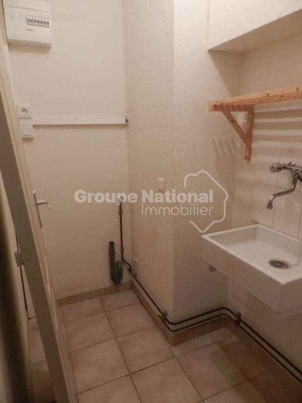 Appartement à SAINTE-CECILE-LES-VIGNES