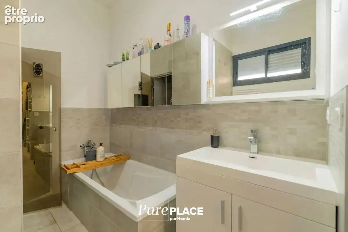 Coup de cœur à La Couronne : Superbe Maison-Loft Moderne & Baignée de Lumière (160 m²) - photo 11