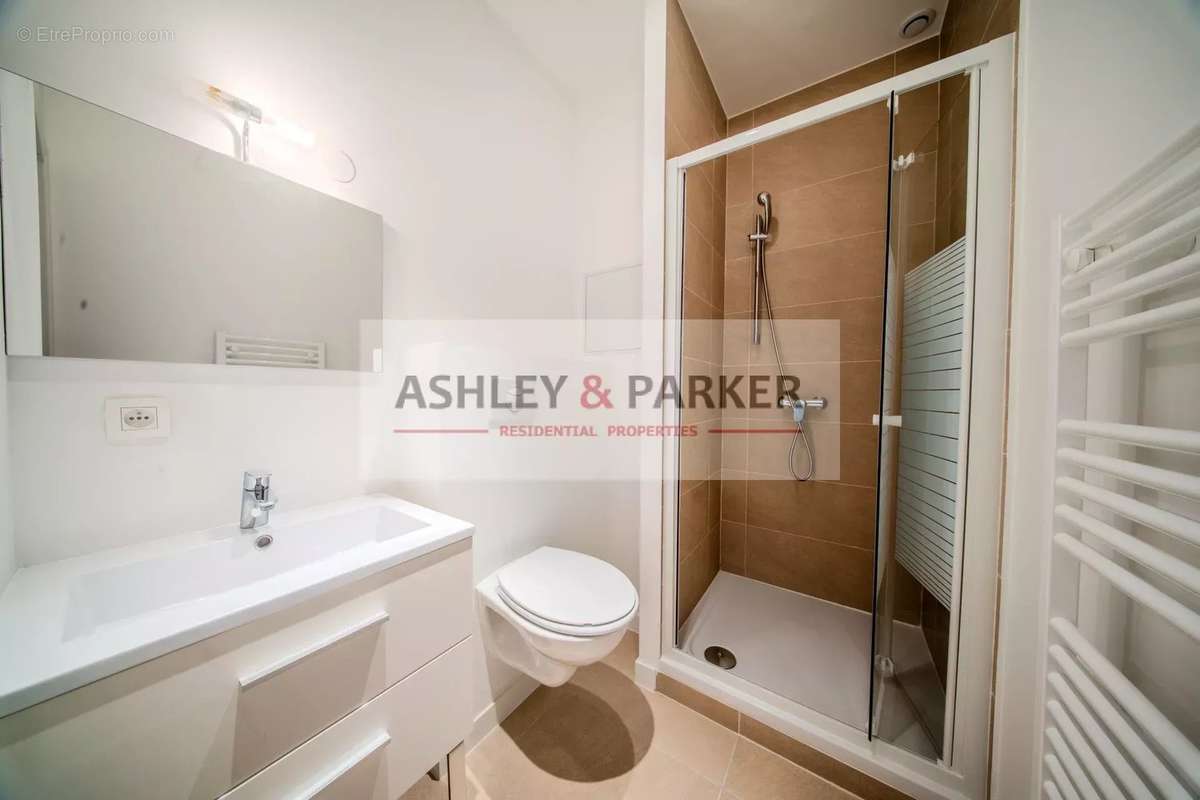 Appartement à LA COLLE-SUR-LOUP