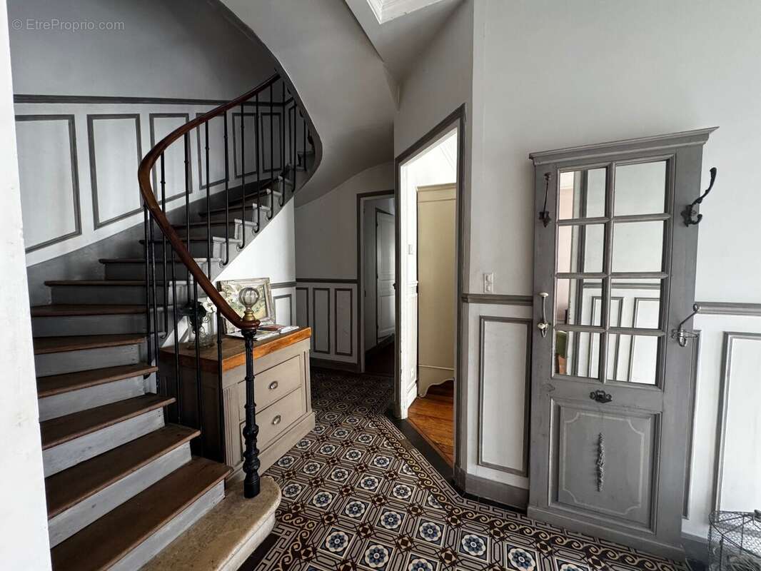 Maison à FONTAINEBLEAU