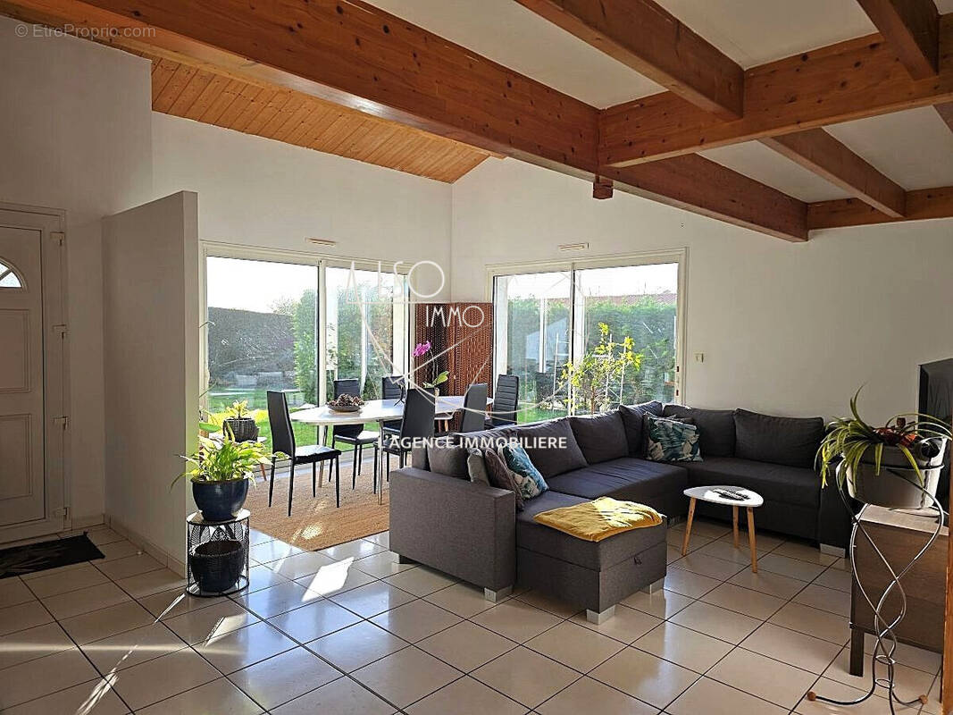 Maison à SAINT-MATHURIN