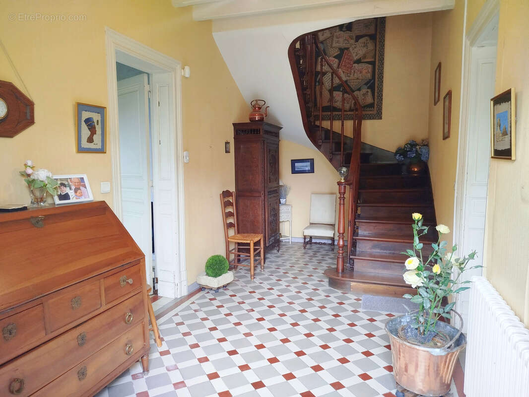 Maison à LAMOTHE-MONTRAVEL
