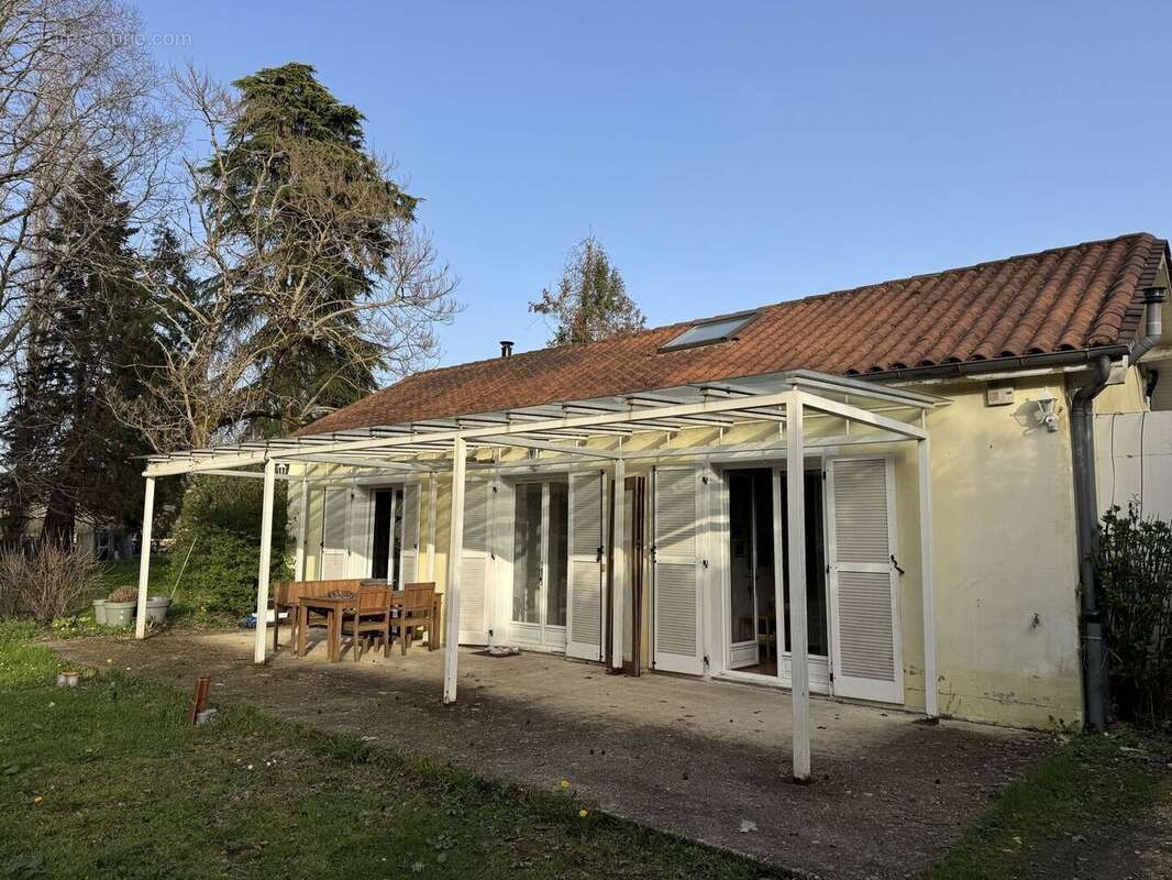 IMG1809 - Maison à SAINT-CYPRIEN