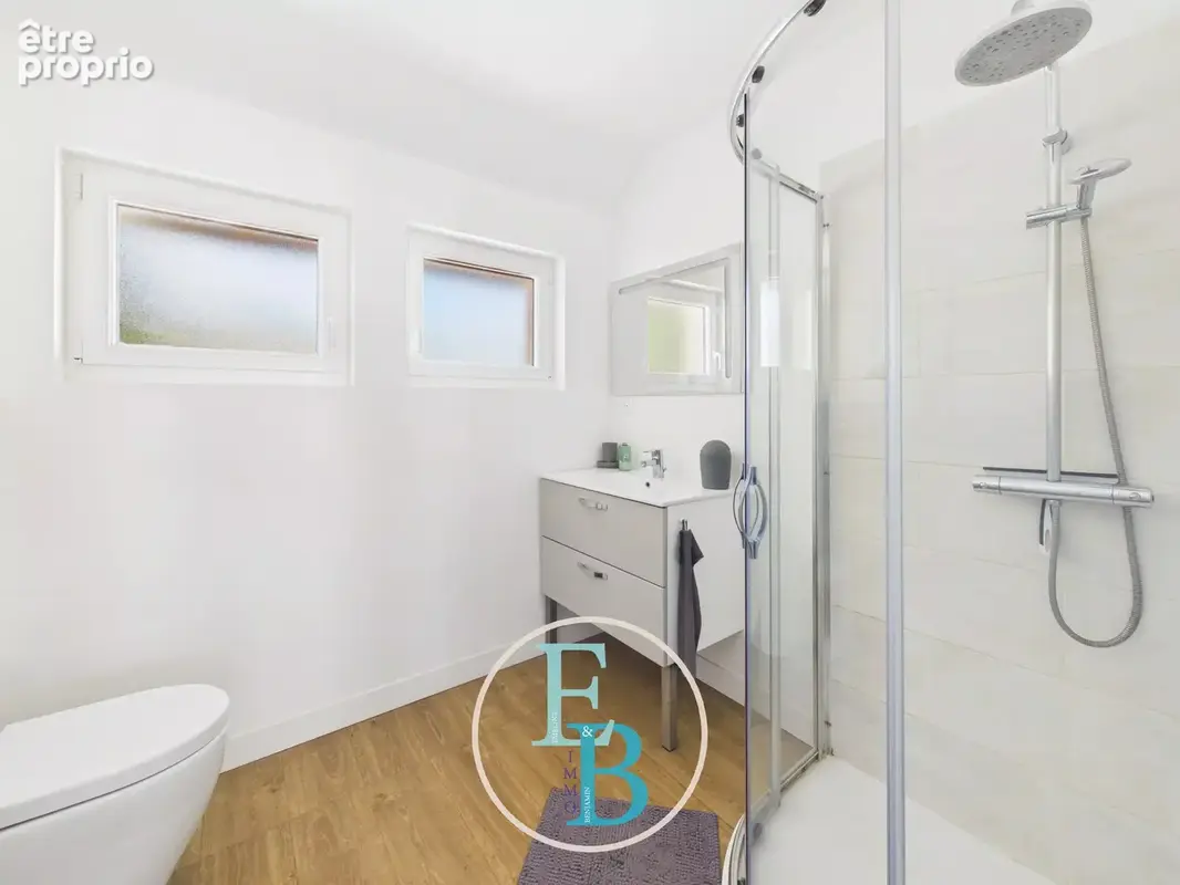 Ensemble immobilier  - t20 - 620m2 - photo 20