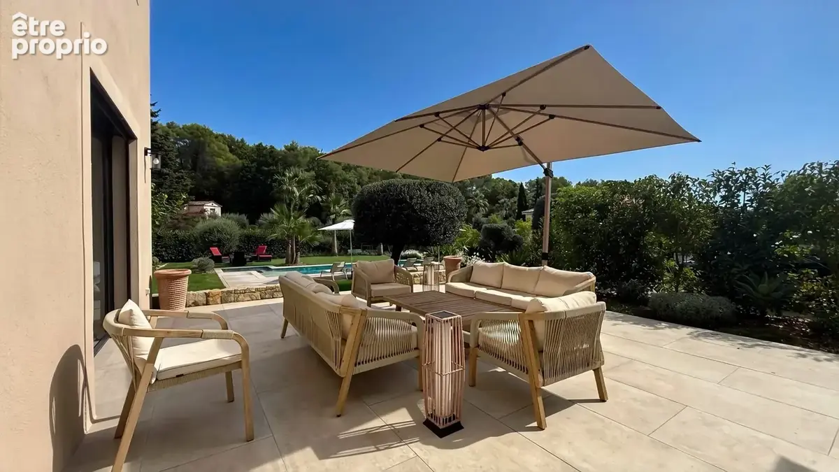 Maison 6 pièces 173 m² à vendre à Roquefort-Les-Pins (06330) - photo 10