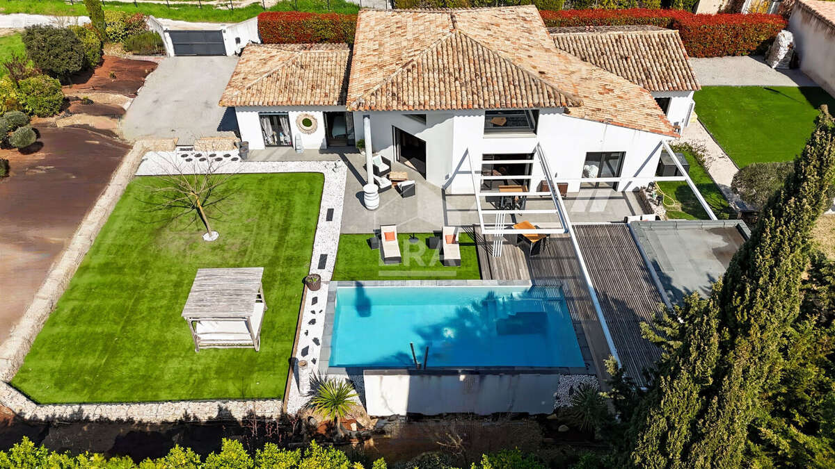 Maison à CABRIES