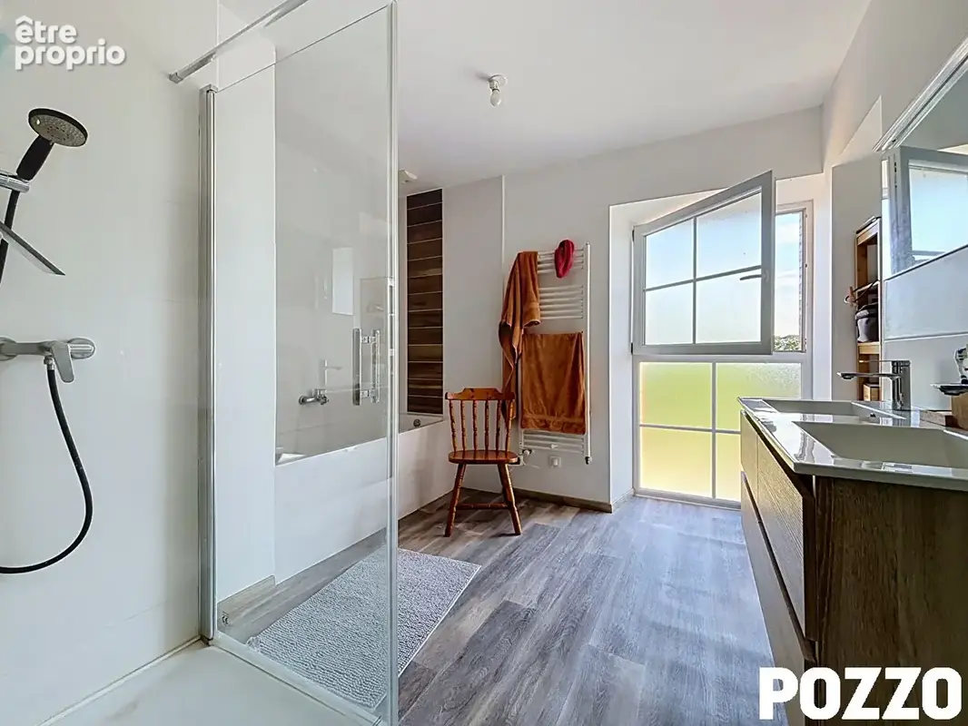 A Vendre - Tirepied Sur Sée - Maison 6 pièce(s) 160 m² -terrain-dépendances - photo 11