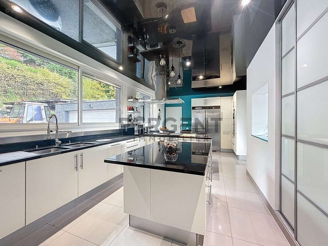 Maison à CHARLEVILLE-MEZIERES