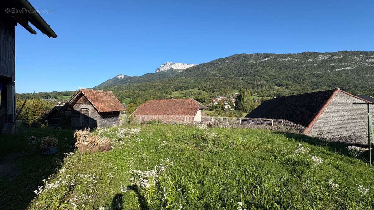 Appartement à NAVES-PARMELAN