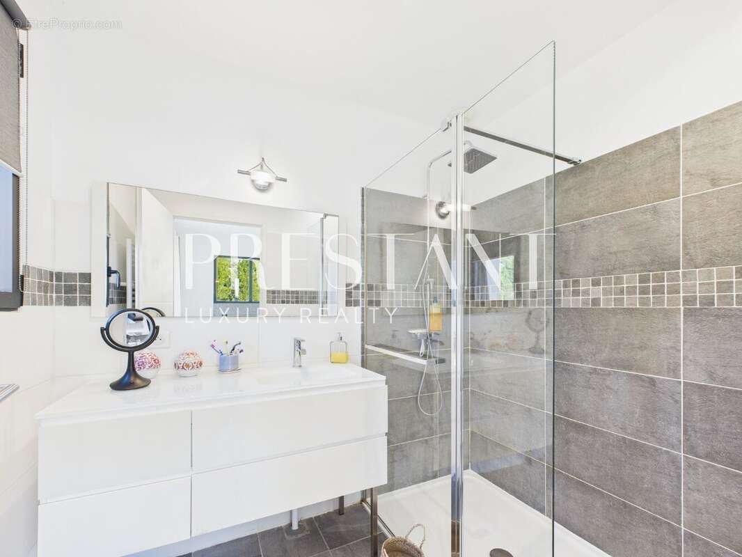 Maison à PEYREHORADE