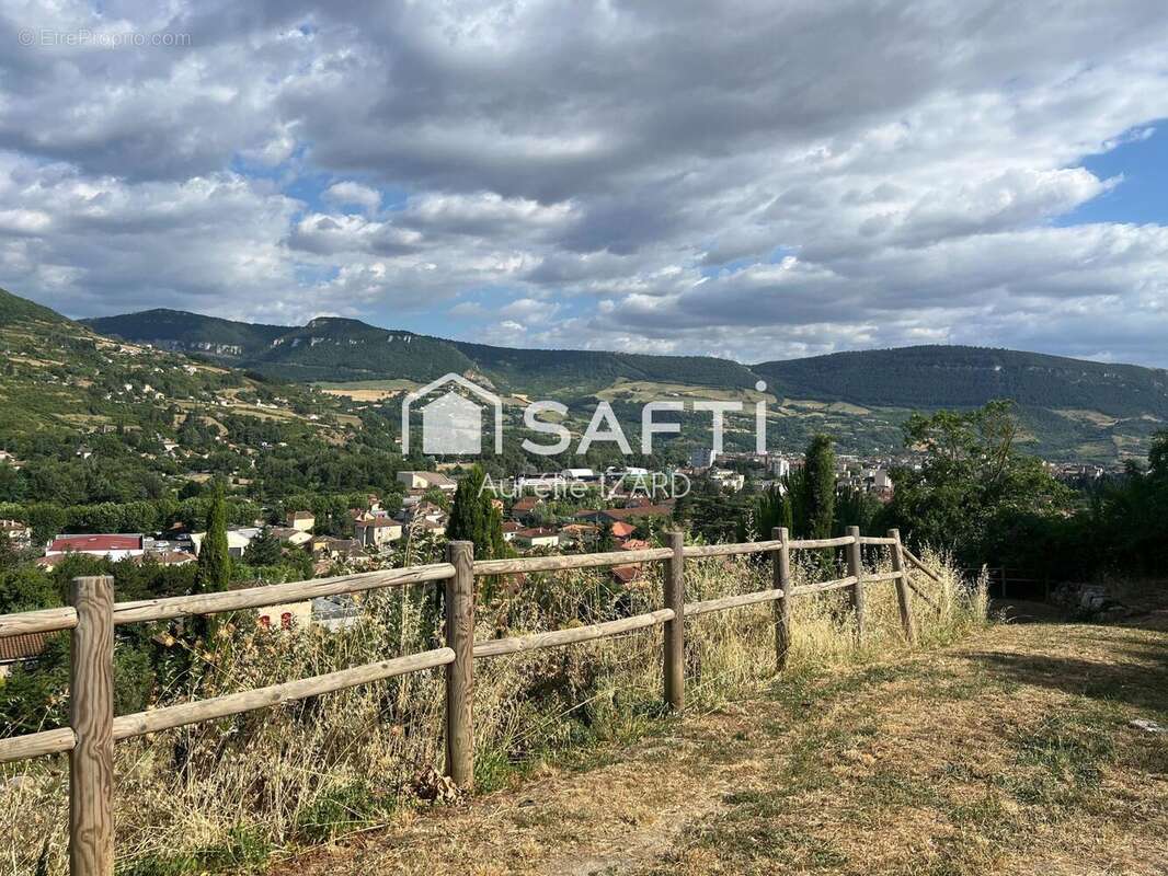 Terrain 2303 m² à Millau  - photo 2
