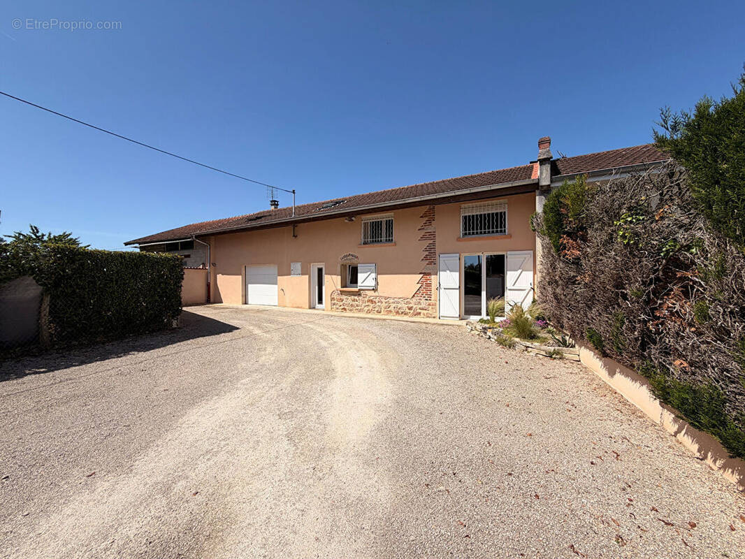 Maison à CHATILLON-SUR-CHALARONNE