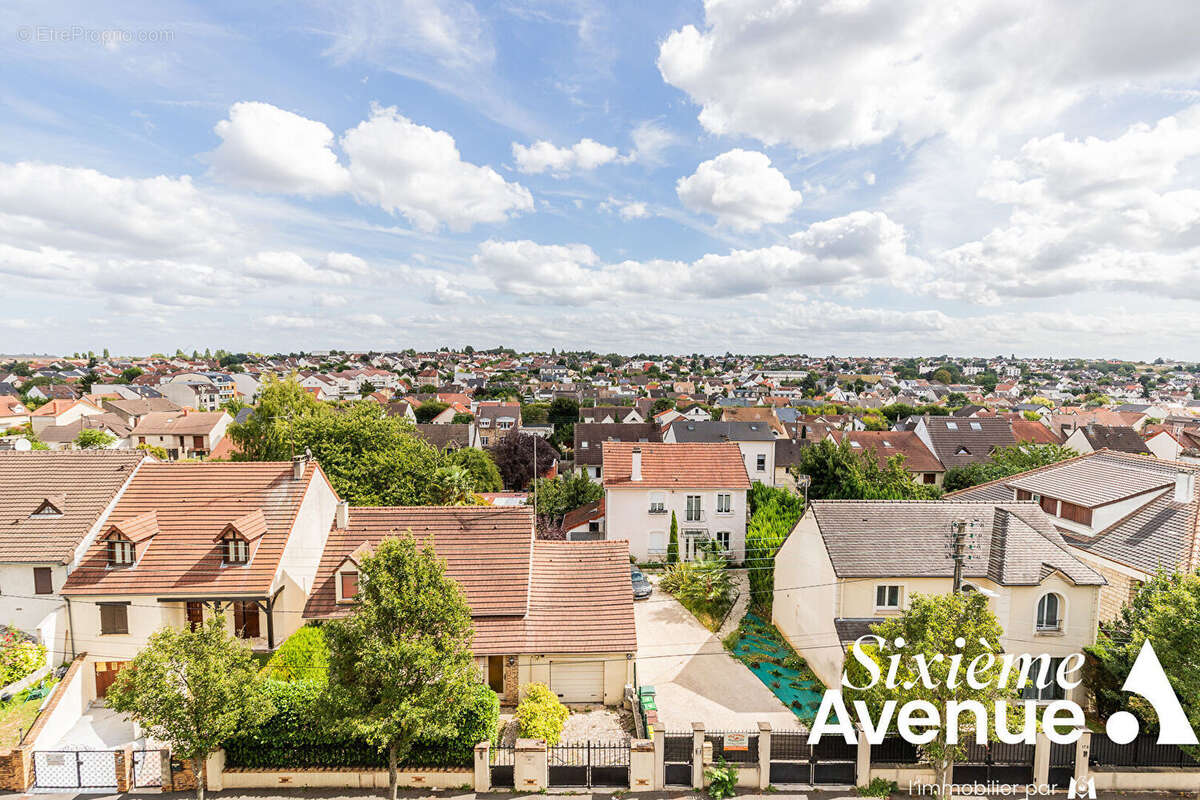 Appartement à CHILLY-MAZARIN