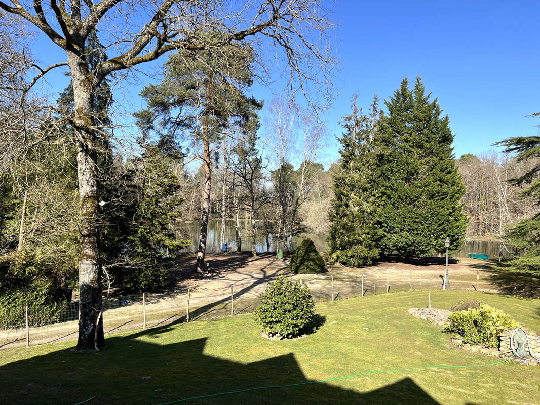 Maison à SURY-AUX-BOIS