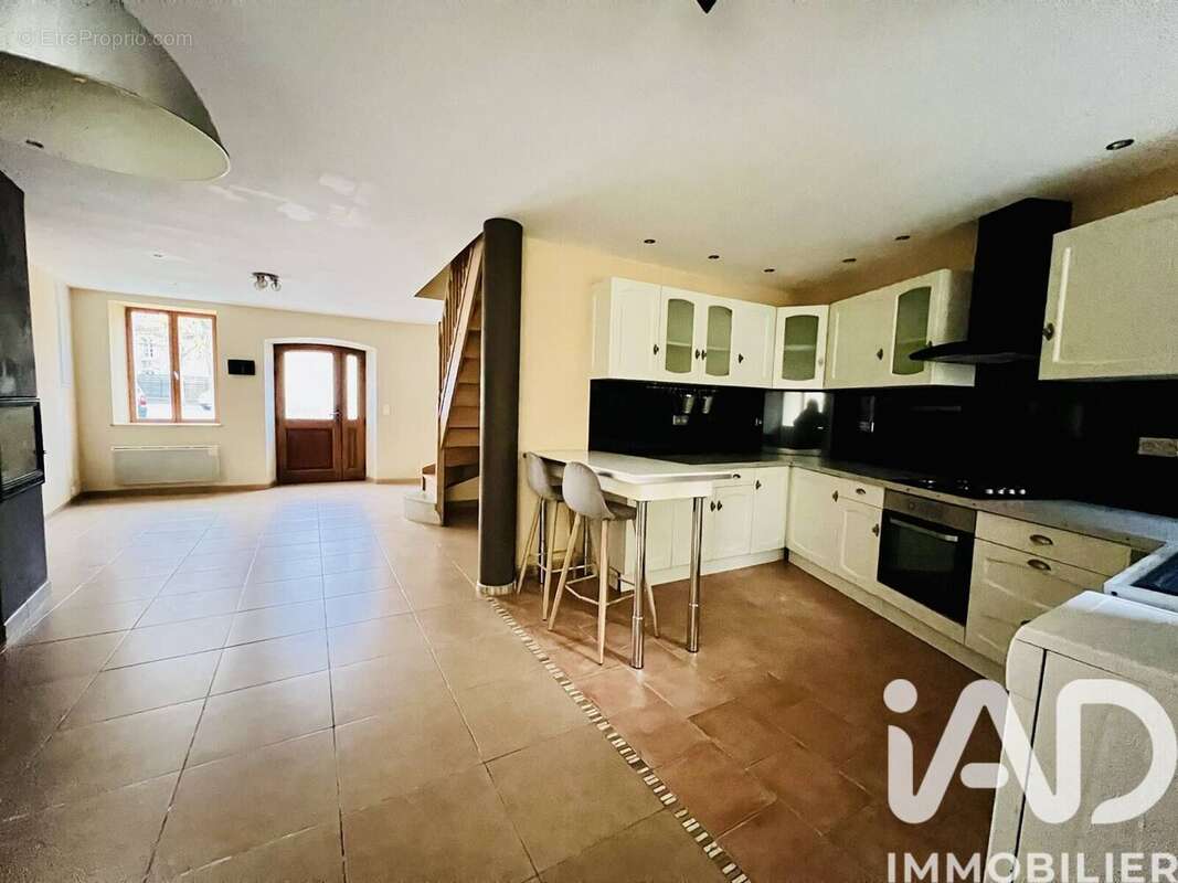 Maison 87 m² à Douzens  - photo 2
