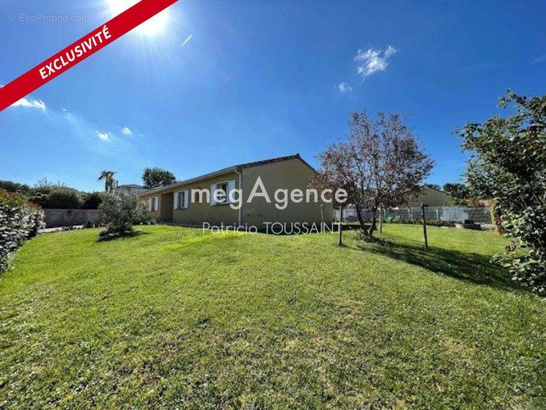 FONSORBES-  Plain-pied 120m2, 4 chambres, bureau, piscine,et grand terrain 900m2, secteur prisé - photo 2