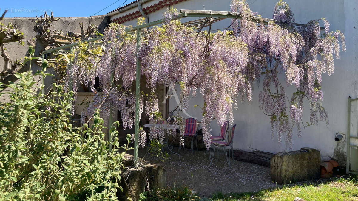 Maison à MALLEMORT