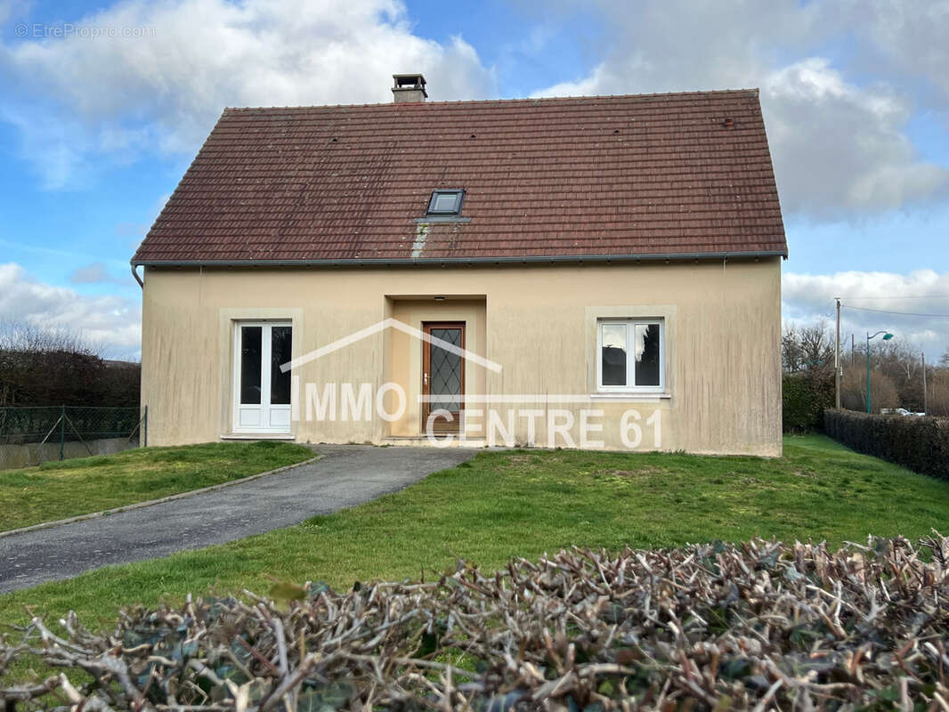 Maison à LA FERTE-MACE