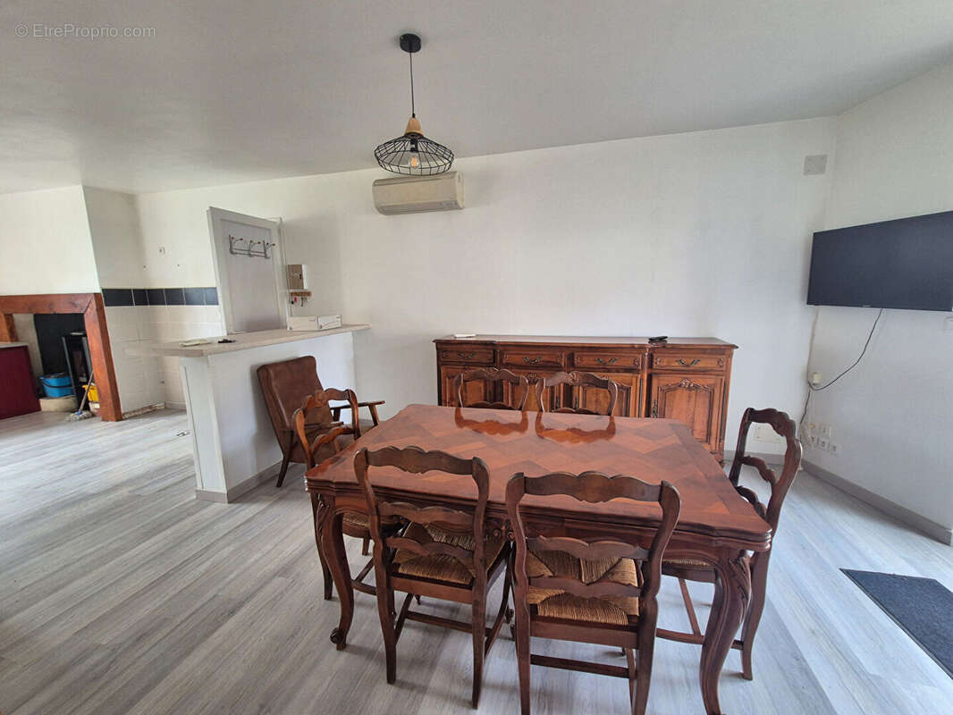 Maison à VILLENEUVE-DE-MARSAN