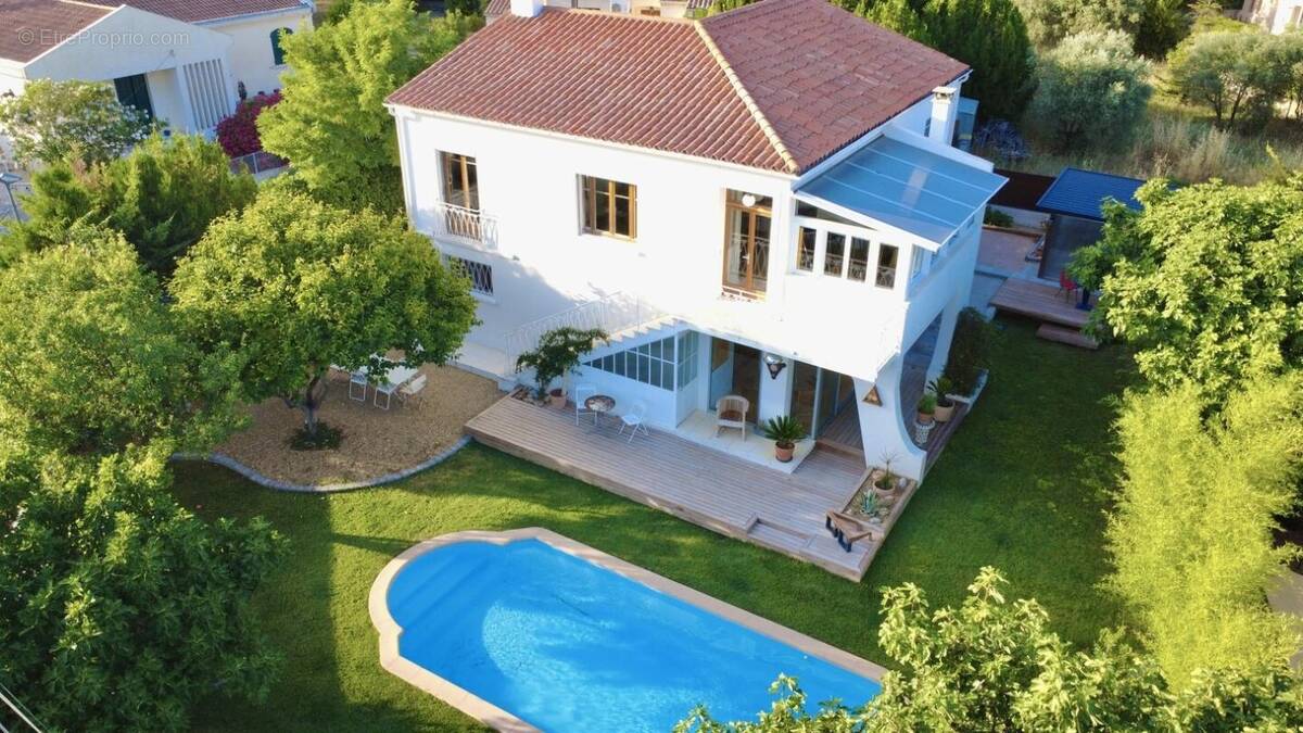 Maison à SAINT-CANNAT