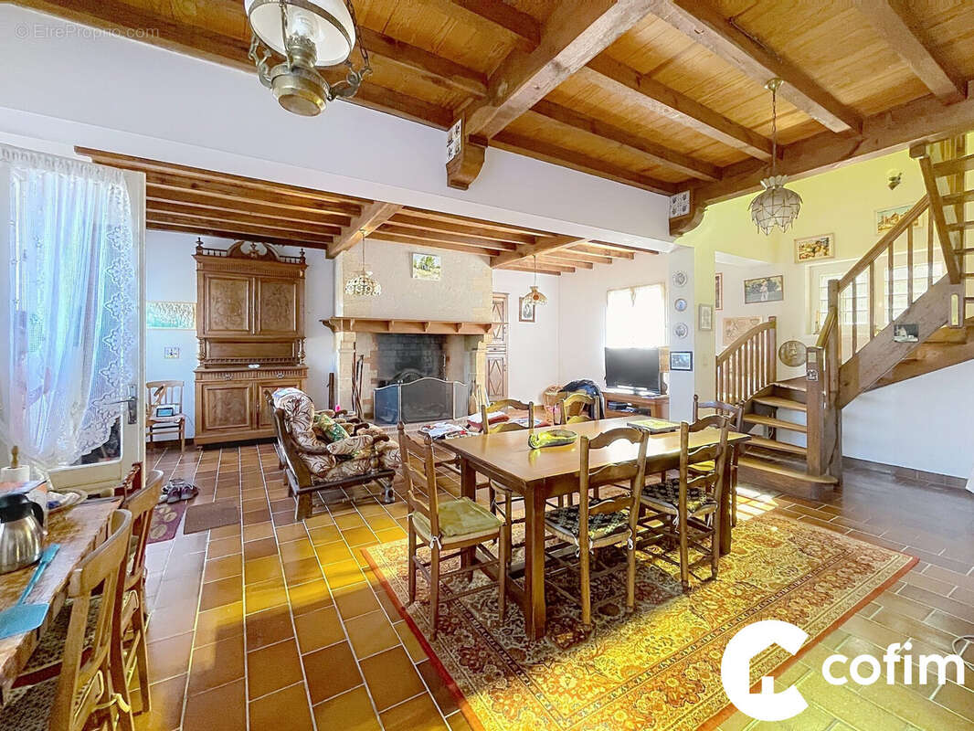 Maison 126 m² à Garlin  - photo 3