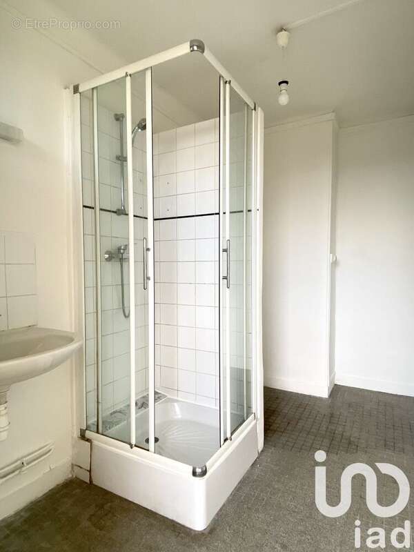 Photo 9 - Appartement à ROMILLY-SUR-SEINE