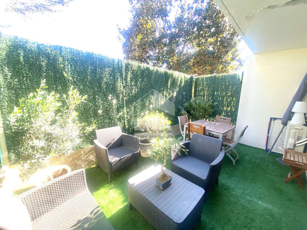 Appartement à LE CANNET